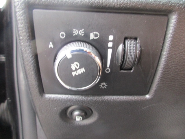 2012 Jeep Grand Cherokee Laredo - Photo 20