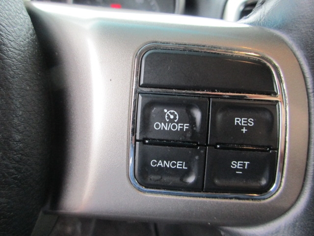 2012 Jeep Grand Cherokee Laredo - Photo 23