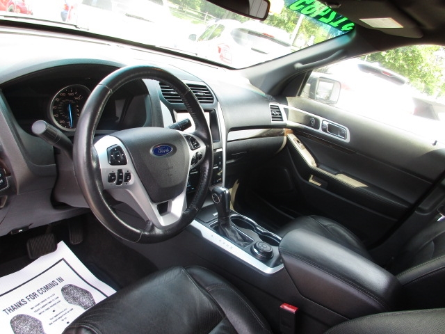 2015 Ford Explorer Limited - Photo 14