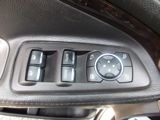 2015 Ford Explorer Limited - Photo 15